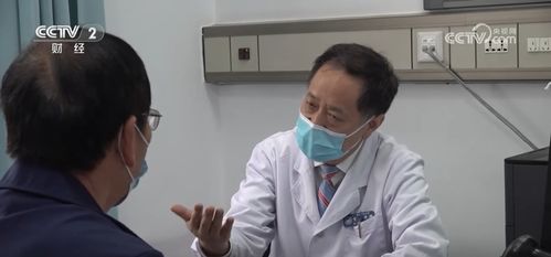 柯东贤在医院接受治疗的照片