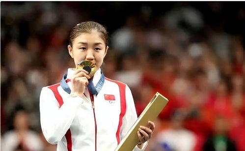 陈梦在乒乓球学校的教学现场