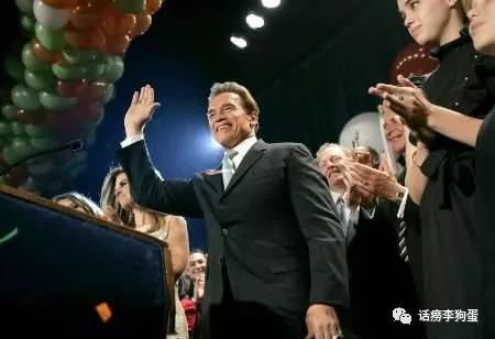 加州州长含泪喊话背后：一场权力与尊严的博弈