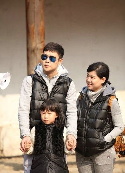 小沈阳与女儿练功照片