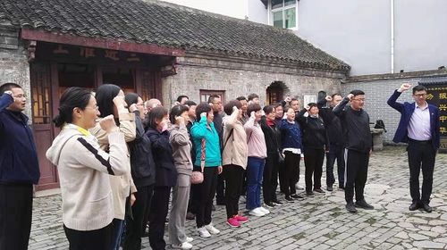 三姐妹祭祖现场爆炸痕迹