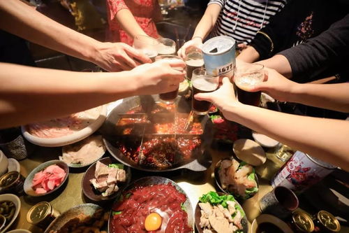 馆长品尝大陆火锅