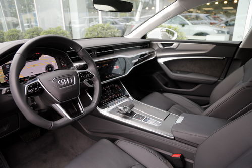 奥迪A7L内饰全景展示