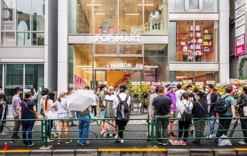 泡泡玛特全球门店排队盛况