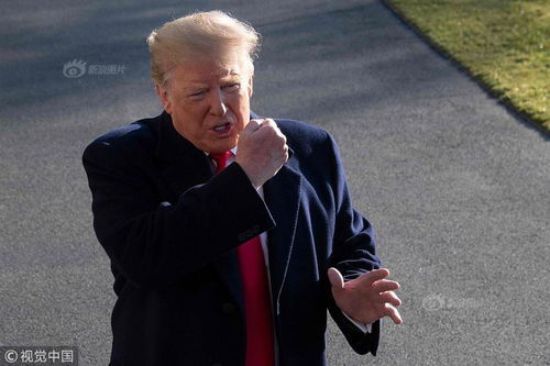 美国总统特朗普在戴维营接受记者采访