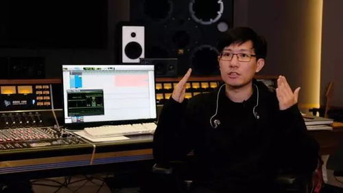 白举纲在录音室工作照