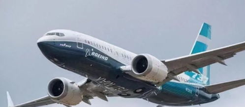 波音737 MAX客机飞行图