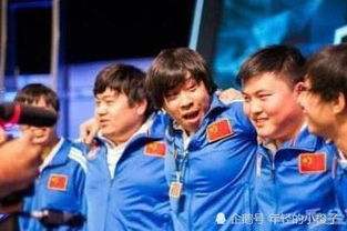 Uzi比赛时的经典站位与操作瞬间