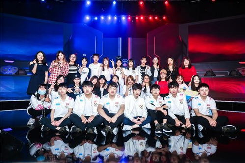 WOL战队全员合影庆祝