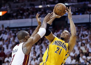 印第安纳步行者全队庆祝胜利