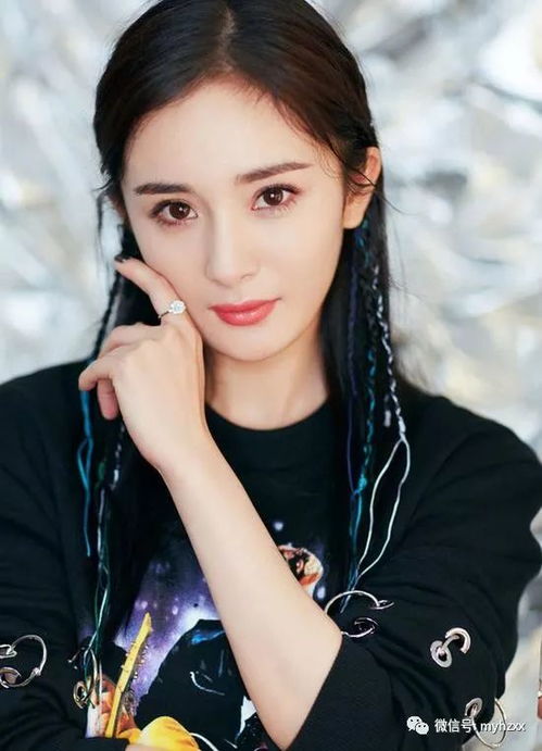 杨幂缺席《酱园弄》路演风波：流量与实力的博弈，梅婷为何成最大赢家？