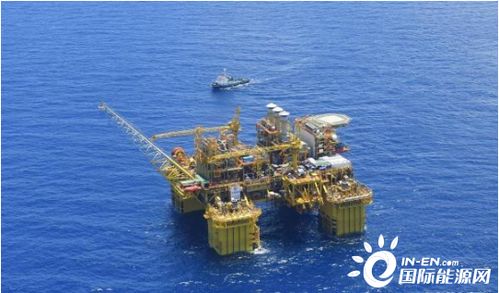 海南陵水海域的深海一号能源站实景图