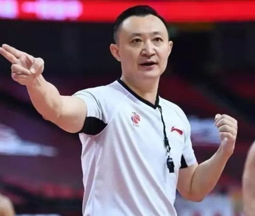 球迷围观社交媒体讨论