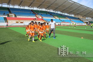 范志毅在训练场上指导