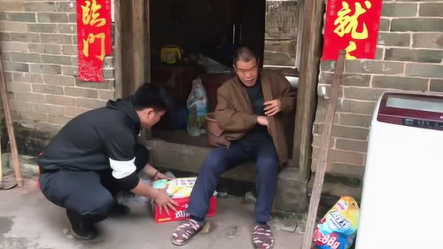 华人家庭躲在家中不敢出门