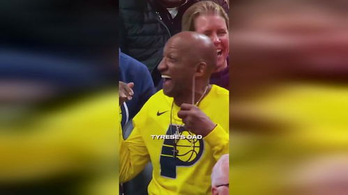 Tyrese Haliburton比赛中突破上篮