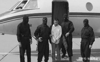 伊朗军方召开紧急会议现场照片