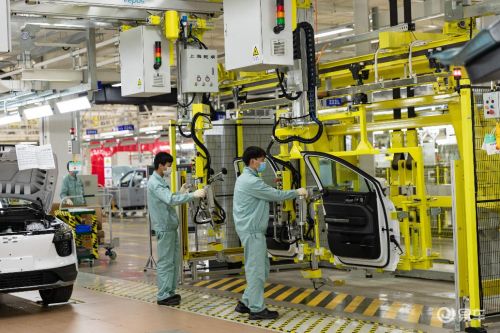 中国汽车产业转型升级智能制造车间