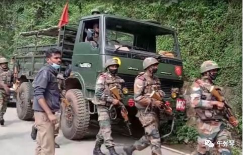 印度空难前一家五口拍下最后全家福：笑容背后藏着无法挽回的遗憾