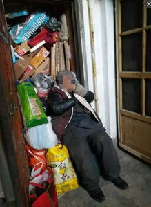 入户大厅脚臭味持续超一个月，我崩溃到报警！