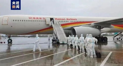 海南三亚机场旅客滞留场景