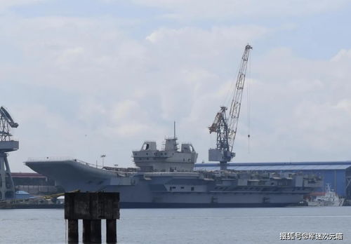 印度维克兰特号航母海上航行画面