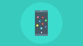 手机屏幕显示社交平台评论区