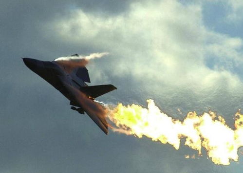 前民航机长：飞机拉起就坠毁太罕见？田纳西州空难背后的真相揭秘