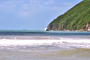 三亚大东海台风来临前的海面