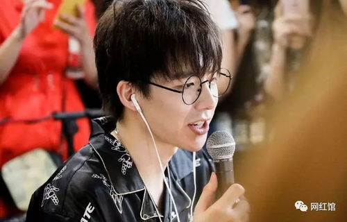 刘宇宁眷思量：从网红到演员的蜕变之路