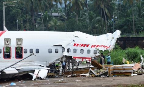 印度飞机事故现场