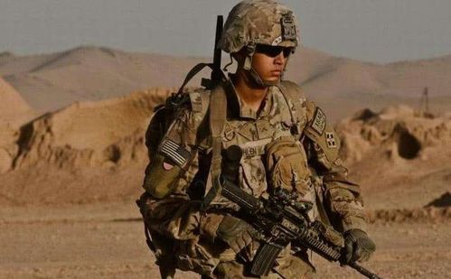 美阅兵彩排现场曝光，士兵戴墨镜走队列，抗议者被捕引发热议