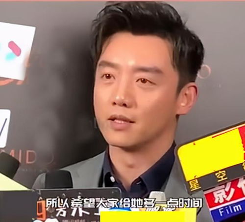 Bin哥接受采访笑容满面