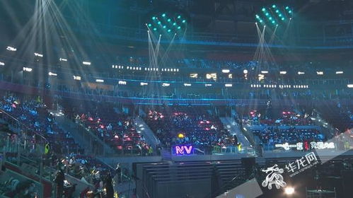 电竞比赛现场粉丝热情高涨