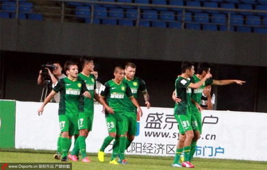 雨中激战！国安力克长春亚泰，球迷沸腾了