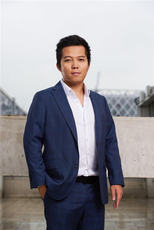 34岁广东小伙靠一台相机干出700亿市值，影石创新上市首日暴涨285%