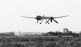 美军部署反无人机防御系统现场图