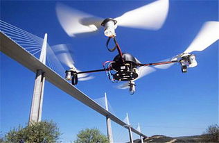 无人机撞击游客瞬间图示