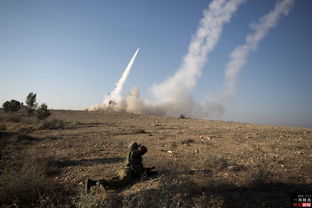 以色列铁穹系统拦截导弹瞬间