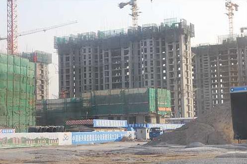 楼盘施工现场外景照片