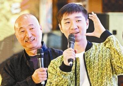 陈佩斯父亲节温馨一幕：祖孙三代共用一张脸，网友直呼‘太像了’