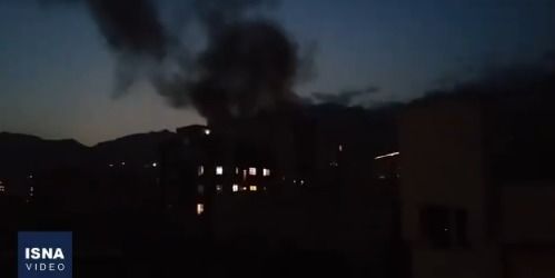 伊朗首都德黑兰爆炸后的浓烟