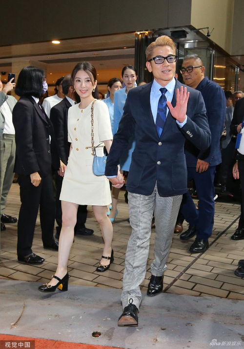 59岁郭富城确认妻子方媛怀三胎，高风险孕期引热议