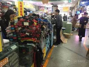 华强北电子市场内景图