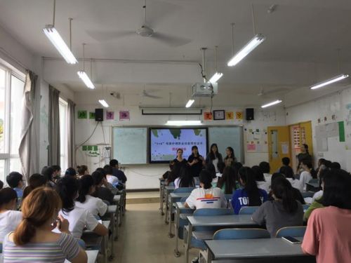 黄凤琼参加母婴护理培训课程