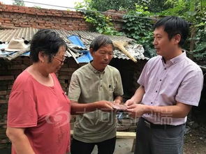 瓜农与村民对话现场图片