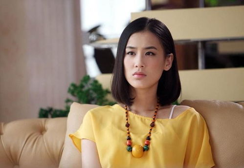 黄圣依在节目中微笑面对镜头