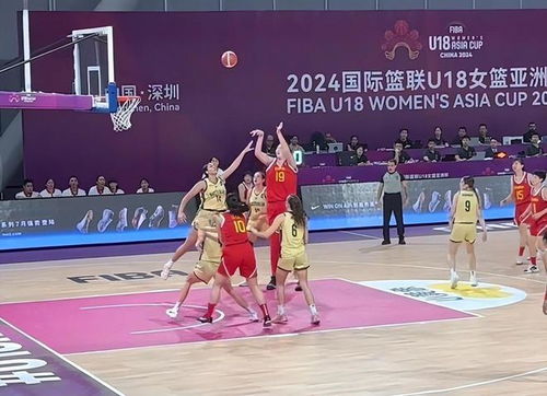 张子宇在比赛中扣篮