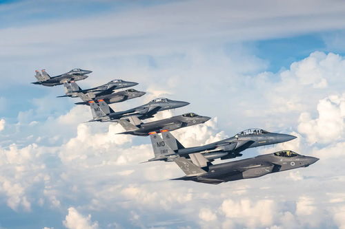 中东火药桶要炸？伊朗和以色列，谁能熬到最后