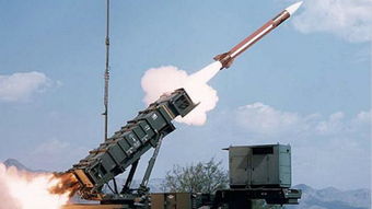 伊朗防空部队发射导弹拦截来袭无人机